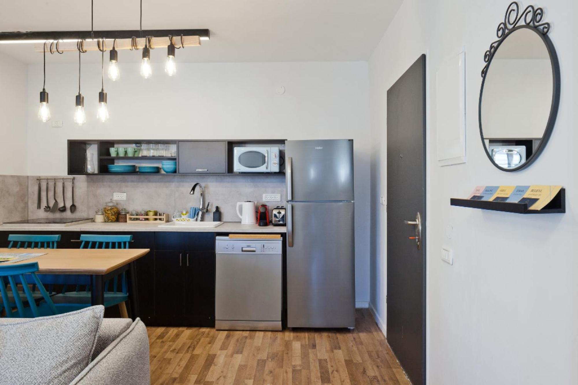 Sansa Urban Apartment