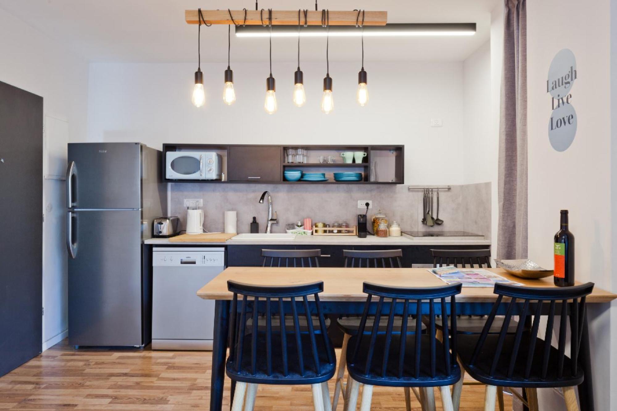 Sansa Urban Apartment *